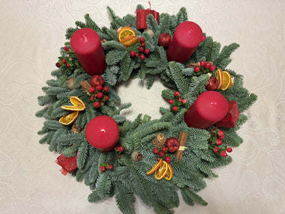 Winter's Embrace Advent Wreath (With 4 Candles)